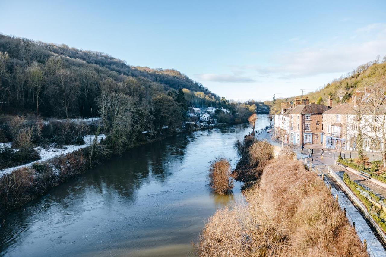 Ironbridge View Townhouse -Winner 2025 Uk 'Most Picturesque Self-Catering Holiday Home' & Winner 2025 'Self-Catering Accommodation Of The Year Дом отдыха